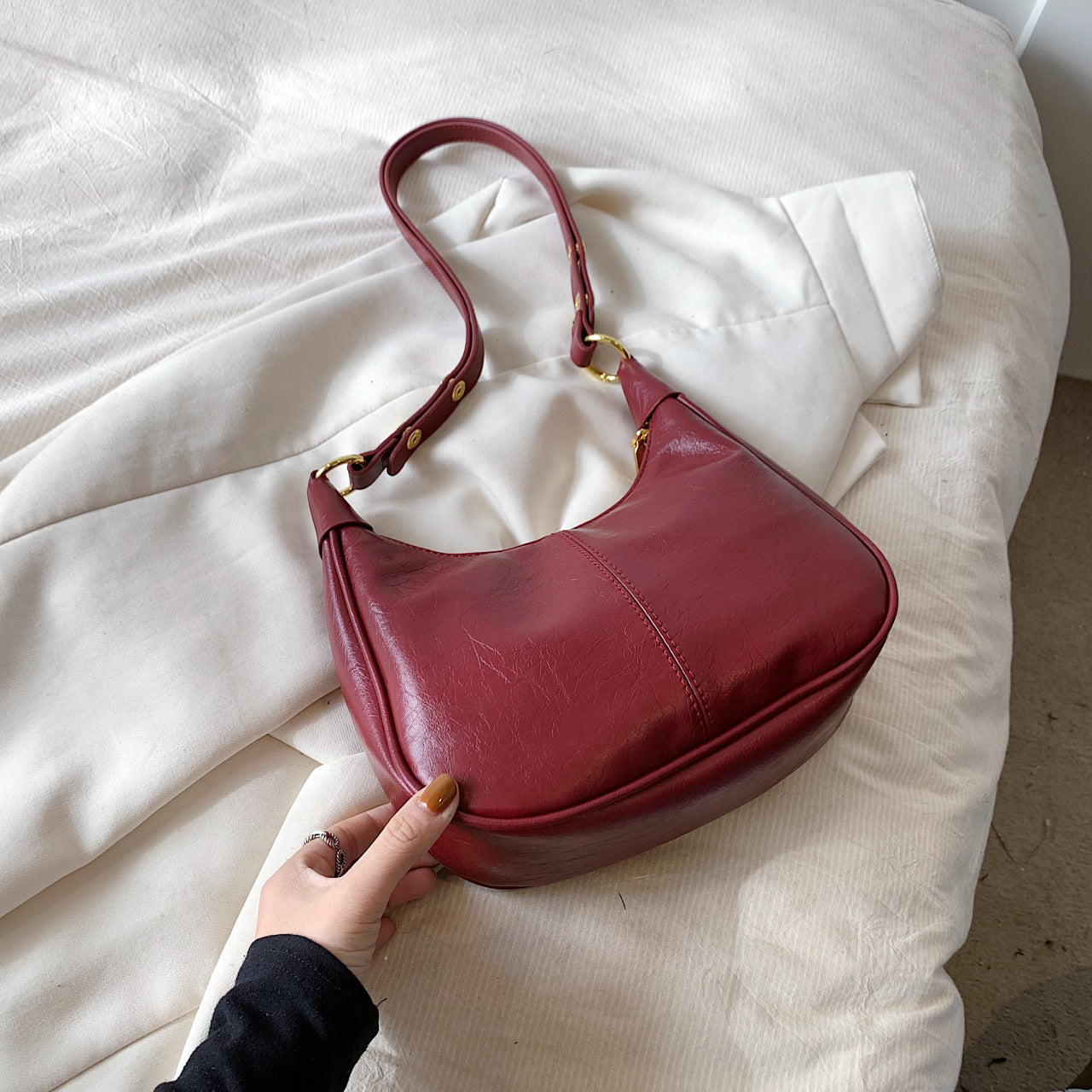 Underarm Bag Oil Wax Leather Trendy Texture One-shoulder Crossboby Bag Women's Bag