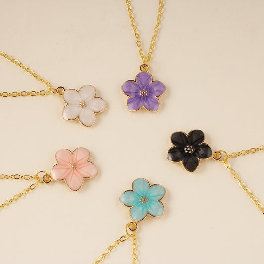 Stylish Oil-drip Flower Necklace For Women Delicate Pendant