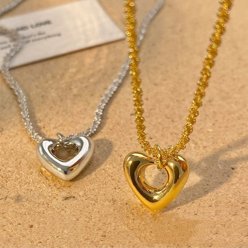 Chic Niche Clavicle Chain Fashion Accessory