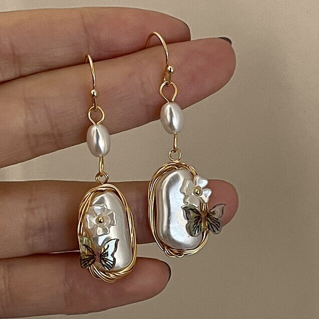Retro Niche Minimalist-style Asymmetric Zircon Stud Earrings