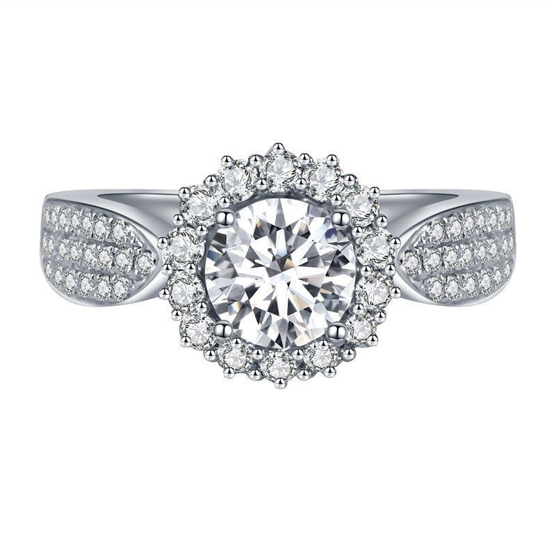 Starry Sky Ring Inlaid With Large Zircon And Tiny White Diamonds